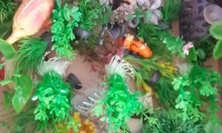 Misc plastic decor
