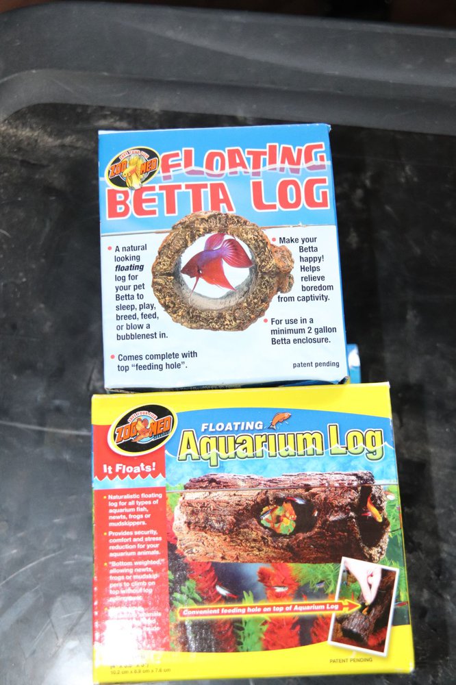 floating aquarium logs