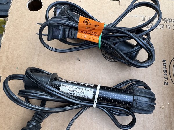 Aquarium submersible heaters