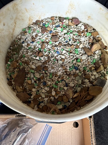 Aquarium gravel