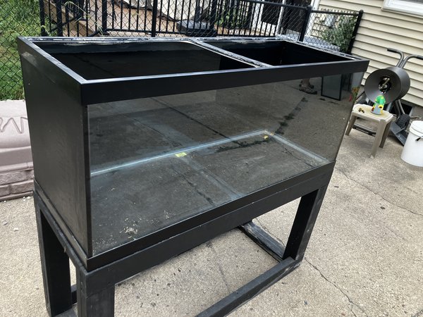 75 Gallon Tank w/Stand (1)